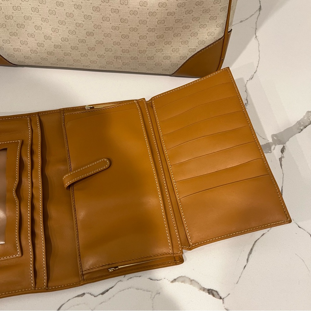 Gucci Beige and Brown Logo Canvas Tote with Matching Wallet - Picture 10 of 16
